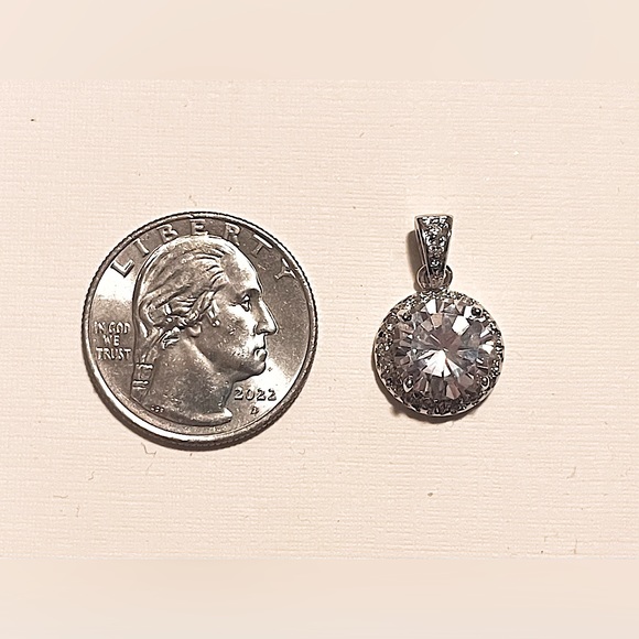 Silver Halo Round Faux Diamond Pendent - Picture 3 of 6